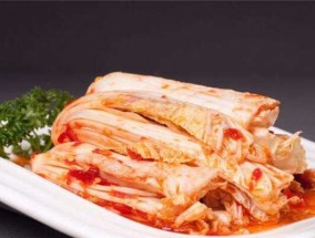 ​泡菜能放冰箱里冷冻吗 放冰箱里面冷藏比较好